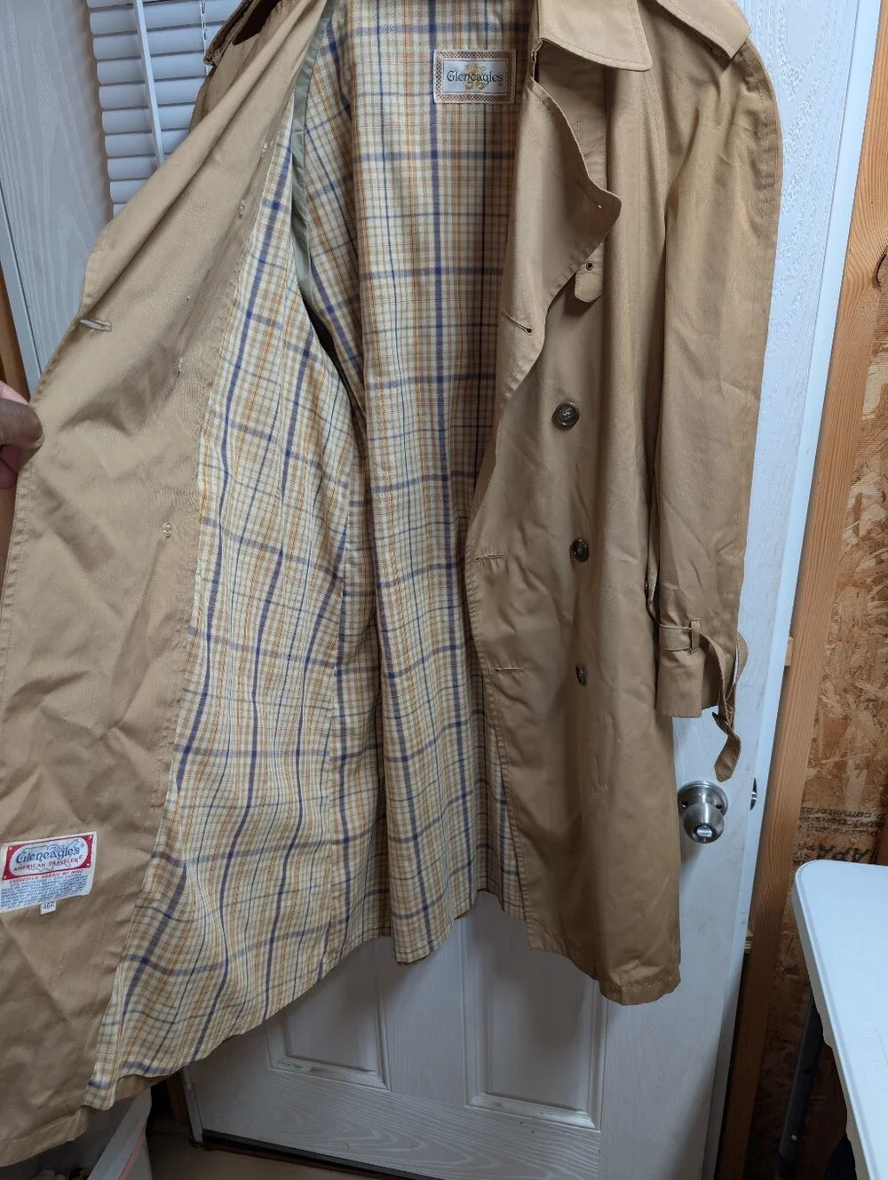 Gleneagles (46R) Classic Beige Trench Coat with Plaid Lining